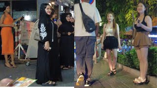 Beautiful women on Sukhumvit soi 4 ampNana in Bangkok Thailand smile friendly to men 2024 [upl. by Prospero154]