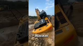 Excavator terjebak dalam lumpur shorts [upl. by Deutsch]