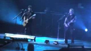 Nickelback  Savin Me  live NEC 18092008 [upl. by Pich]