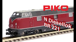 PIKO V082 N Diesellok BR 221 40500 [upl. by Sylvanus]