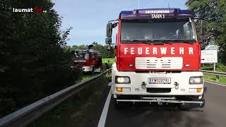 Autolenkerin auf Hausruckstraße bei Eberschwang mit PKW in Waldböschung gestürzt [upl. by Ahsem]