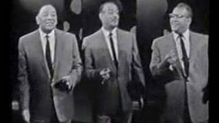 Mills Brothers  Glow Worm live 1957 [upl. by Festus]