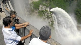 IMPRESIONANTE descarga en represa Hidroeléctrica El Cajón Honduras antes de la llegada de IOTA [upl. by Lectra]