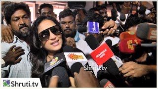 Soundarya Rajinikanth Kasi Theatre FDFS Visit  Rajinikanth  PaRanjith  Dhanush [upl. by Akired]