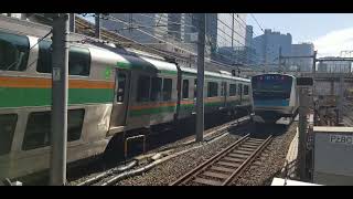 JR Tokaido train JR keihinTohoku train Shinkansen and Yamanote line at Hamamatsucho station [upl. by Chafee]