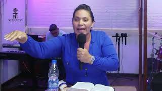 Culto de damas predicadora Hna Diolinda [upl. by Inol403]