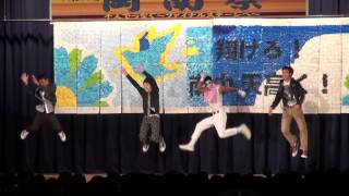 20121102 学園祭でゴールデンボンバー踊ってた！ [upl. by Ettenan]