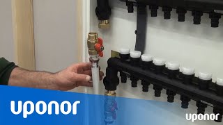 Installation uppfyllning och avluftning av Uponor Pro 1 QampE golvvärmefördelare i fördelarskåp [upl. by Cates]