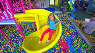 Ярослава в Развлекательном Центре для Детей Indoor Playground for kids Play Center [upl. by Aceber]