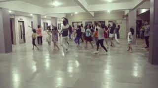 New garba steps  dodhiya  charar charar maru chakdol chale  garba [upl. by Allicserp]