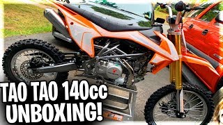 UNBOXING My New Tao Tao DBX1 140cc Dirt BikePit Bike  How To Put Together Tao Tao 140cc Pit Bike [upl. by Furtek]