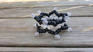 Easy Crown kandi bracelet tutorial [upl. by Meeker737]