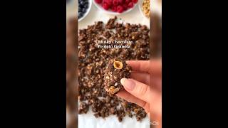 Chocolate protein granola 😋😋healthyfoodinspo recipe proteinoats breakfastrecipes chocolateoats [upl. by Zitvaa]