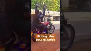 Bintang iklan Rexona pewangi ketiak [upl. by Llerut824]