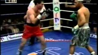 20020518 Naseem Hamed vs Manuel Calvo [upl. by Anitsrik437]