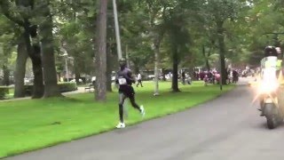 Bezoek wwwlosseveternl  Race footage 10k WR 2644 Leonard Komon [upl. by Prosser]