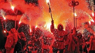 Correfocs en Barcelona Barrio de Gracia [upl. by Nipha]