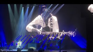 Toby Keith  LIVE Dont let the old man in FINAL VEGAS SHOW [upl. by Chet80]