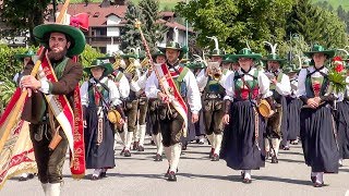 Bezirksmusikfest in Toblach 2017  Festumzug [upl. by Oakley]