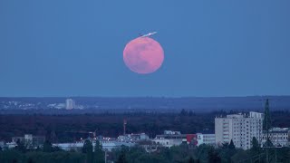 Photographing The Rise Of The Pink Moon [upl. by Airekahs]