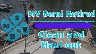 Cleaning and haul out of our Silverton 40 foot Aft Cabin  DIY EPISODE 1 [upl. by Nhguav]