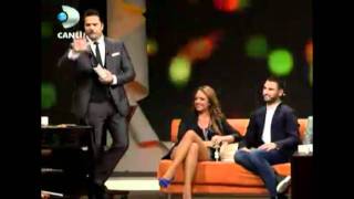 Ell amp Nikki  Beyaz Show 10062011 part 2 [upl. by Zanahs971]