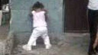 Bebe Bailando Reggaeton [upl. by Ruthann636]