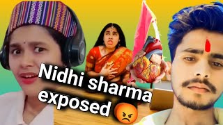 Nidhi sharma हिंदू 🚩होकर हिंदू का विरोध करती हैं 😡 rostnidhisharma [upl. by Ennoitna]