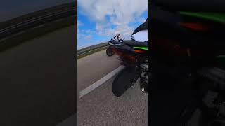 Zx10R 2023 vs 2024 GSXR1000R [upl. by Arezzini]