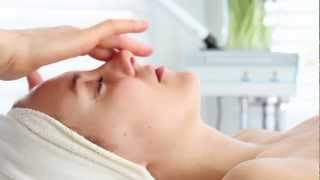 SkinSolution Ultimate Deep Pore Cleansing Facial [upl. by Nick417]