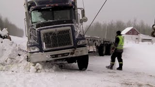 Québec sur les routes de lextrême [upl. by Odnumde]