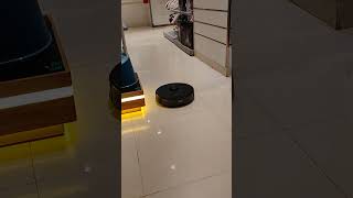 Robotic vacuum cleanertrending vairalvideo robotvacuumcleaner [upl. by Faustine]