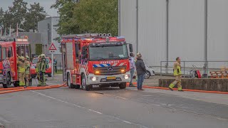 Grote Brand Hulpdiensten met spoed naar grote dakbrand bij de Sligro in Amersfoort [upl. by Raman258]