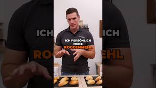 💪🏻 roggenmehl mit stärke 😝 backen brot gebäck mehl staubmehl brotbacken christopherlang [upl. by Okin]