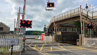 Ferryside Level Crossing Carmarthenshire [upl. by Dustan924]