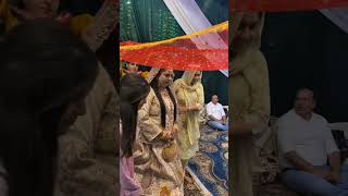 Kashmiri brides Entry in tent Kashmiri Mehndiraat rituals weddingvideo kashmirisongs [upl. by Daren]