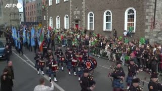 Irlanda le celebrazioni per il giorno di San Patrizio [upl. by Krahmer]