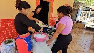 mira como estas 😱hermosas🩷chicas😍hacen el marquesote 🥞El Buen Salvadoreño [upl. by Basham]