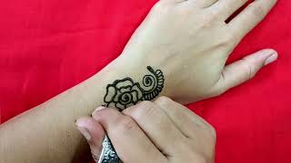 karwachauth special mehndi design for backhand karwachauth ke liye easy mehndi design for beginners [upl. by Trub]