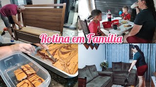 Rotina do Lar  Churrasco em Família  Marido Finalizou o Banco  Raul Fez Bolo Limonada Suiça [upl. by Nevyar]