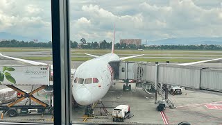 Avianca Boeing 7878 despegando de Bogotá rumbo Madrid [upl. by Tomasina]