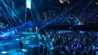 Melendi  Con Sólo Una Sonrisa En Vivo en el Movistar Arena  Argentina 020324 [upl. by Adnara313]