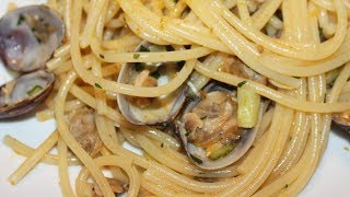 SPAGHETTI ALLE VONGOLE E POMODORINI A MODO MIO FACILISSIMI  FoodVlogger [upl. by Mccoy]