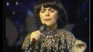 Mireille Mathieu  Cest peutêtre moi qui partirai [upl. by Ylrrad893]