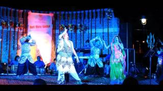 Holi Khele Masane Mein Holi Folk Song By Malini Awasthi [upl. by Kellda]