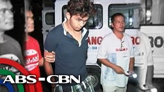 Jeepney robber falls off jeep [upl. by Ripleigh]