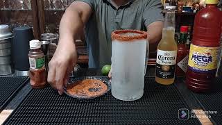 cómo hacer una michelada rica y refrescante [upl. by Anidan]