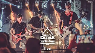 Bruce Cradle and the Ace of States  Just go amp Feliz Navidad live [upl. by Burny]