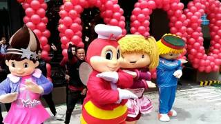 Jollibee vs UPeepz  Dance Showdown Jollibee1000Stores [upl. by Alegnatal193]