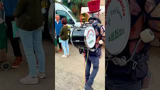 Le fanfaron au marché de BagnèresdeBigorre [upl. by Neenahs]